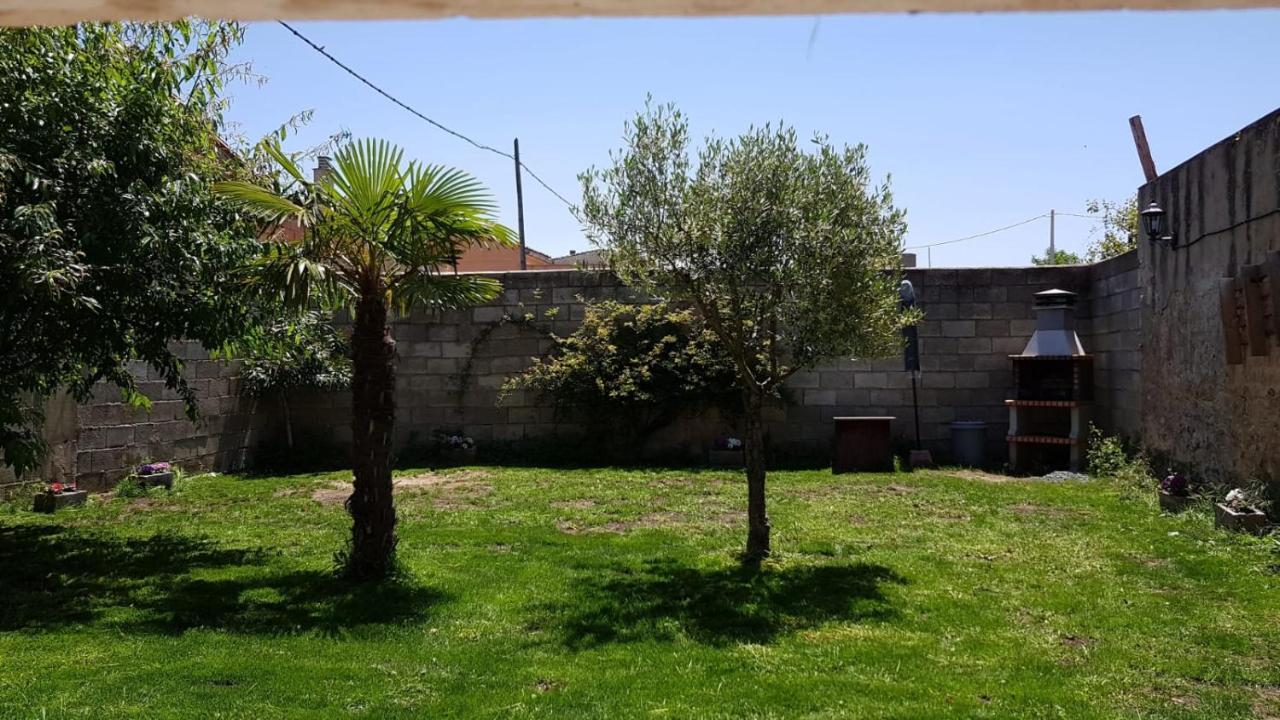 Casa Rural Villa De Ambel Esterno foto